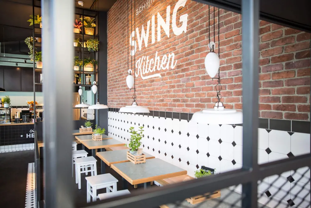 Swing-Kitchen_Schwedenplatz_2500px-4.jpg